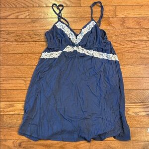 Victoria’s Secret Women’s Cami Top Blue Medium Lace Babydoll Dainty Swan Core